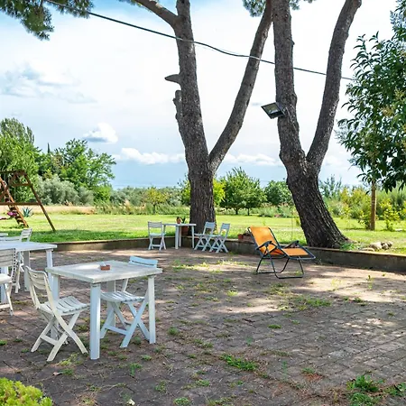 La Bellaia Con Giardino A בית נופש