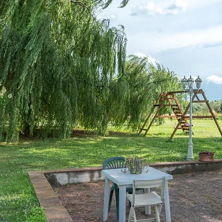 בית נופש La Bellaia Con Giardino A *