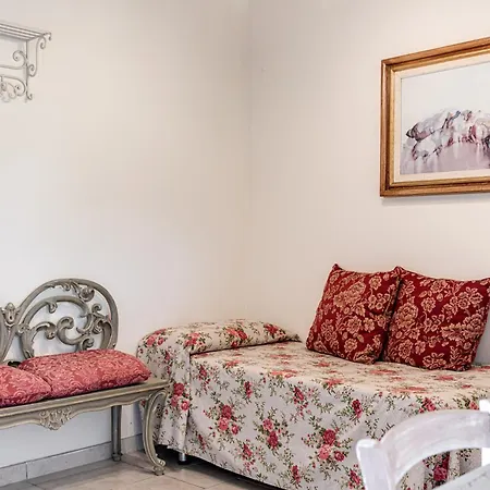 La Bellaia Con Giardino A בית נופש