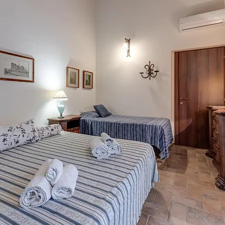 La Bellaia Con Giardino A בית נופש