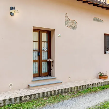 La Bellaia Con Giardino A *